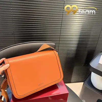 GUCCI | Item ID: 15558