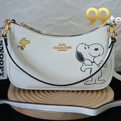 COACH | Item ID: 05087