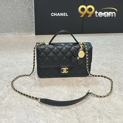 CHANEL | Item ID: 02420
