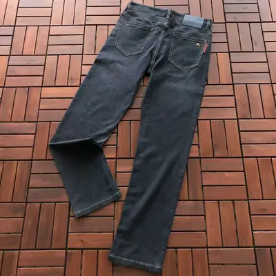 BURBERRY Jeans