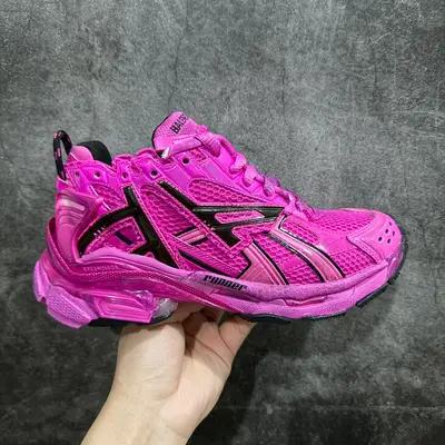 BALENCIAGA