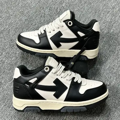 OFF-WHITE