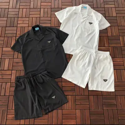PRADA T-Shirt