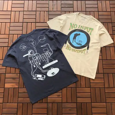 PLEASURES T-Shirt