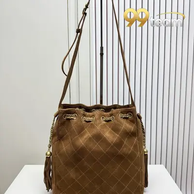 CHANEL | Item ID: 01751