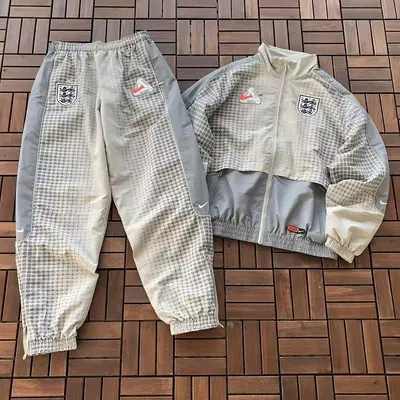 PALACE Hose