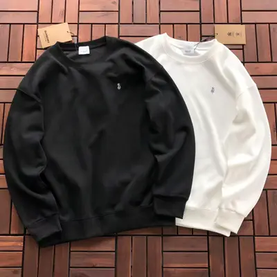 BURBERRY Sweater