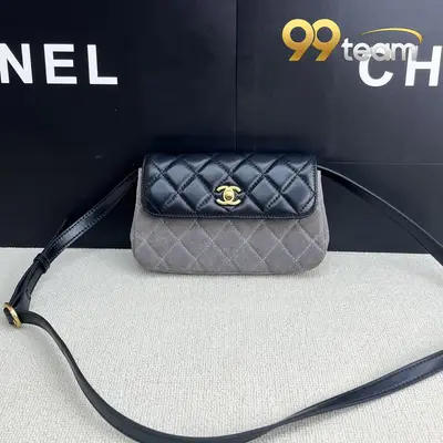 CHANEL | Item ID: 02884