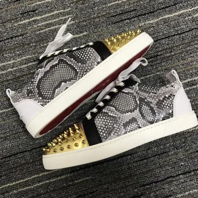 LOUBOUTINS