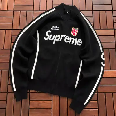 SUPREME Sweater