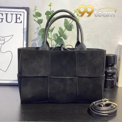 BOTTEGA VENETTA | Item ID: 20857