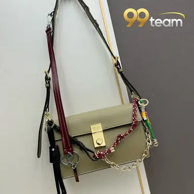 PRADA | Item ID: 09443