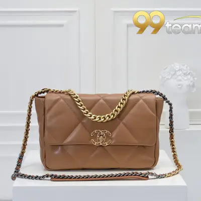 CHANEL | Item ID: 02691