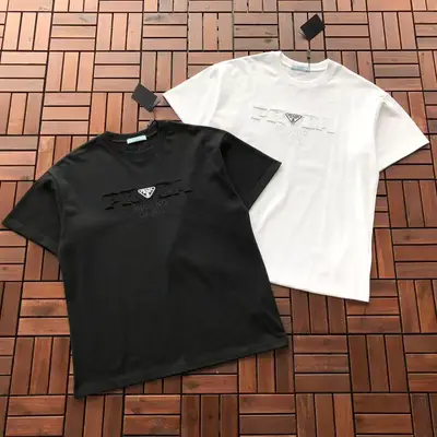 PRADA T-Shirt