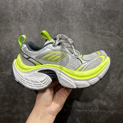 BALENCIAGA