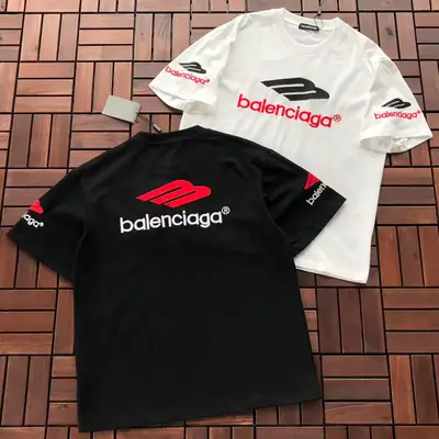 BALENCIAGA T-Shirt