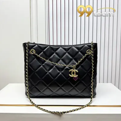 CHANEL | Item ID: 02588