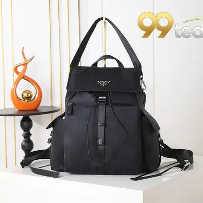 PRADA | Item ID: 08372
