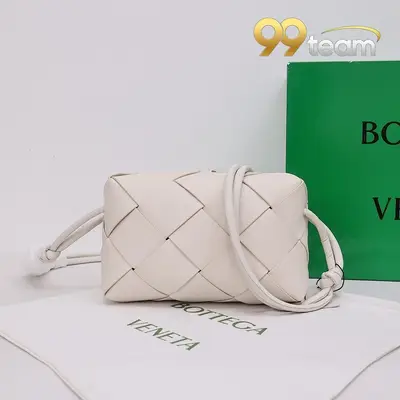 BOTTEGA VENETTA | Item ID: 20779