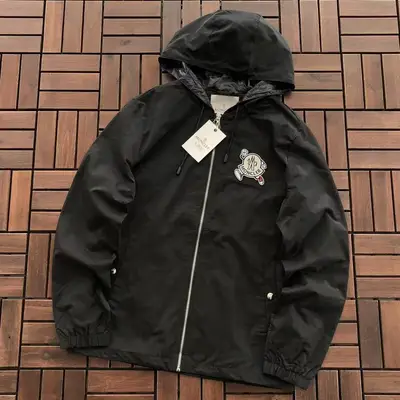 MONCLER Jacke