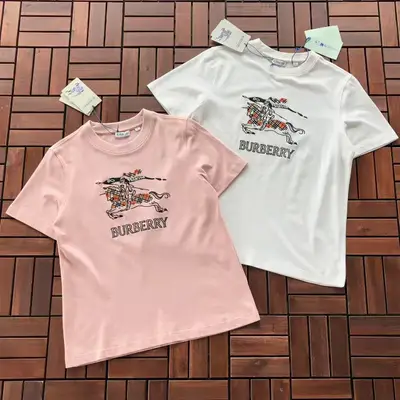 BURBERRY T-Shirt