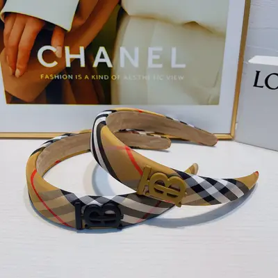 BURBERRY Schmuck