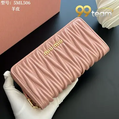 MIU MIU | Item ID: 08023