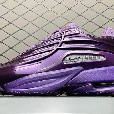 NIKE Air Max Dn