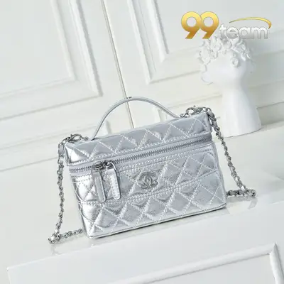 CHANEL | Item ID: 01635