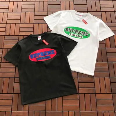 SUPREME T-Shirt