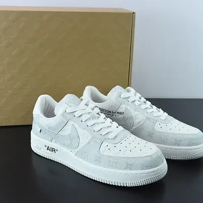 NIKE Air Force 1