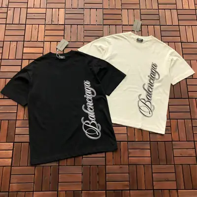 BALENCIAGA T-Shirt