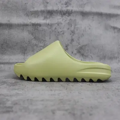 YEEZY