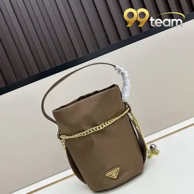 PRADA | Item ID: 09569