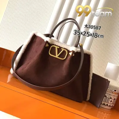 VALENTINO | Item ID: 18822