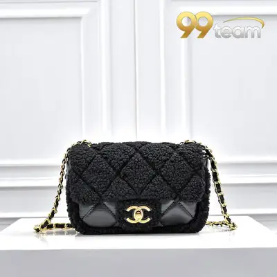 CHANEL | Item ID: 02615