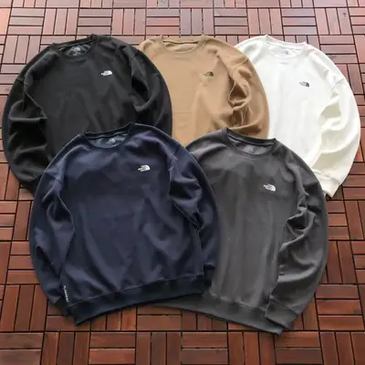 THE NORTH FACE Sweater