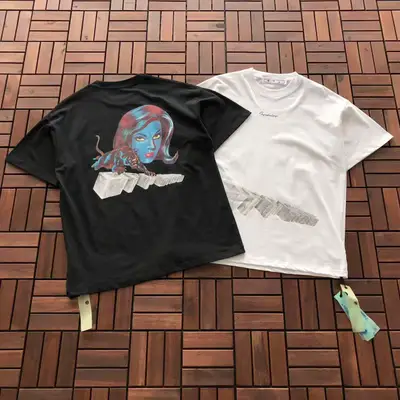 OFF-WHITE T-Shirt