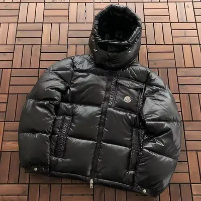 MONCLER Jacke