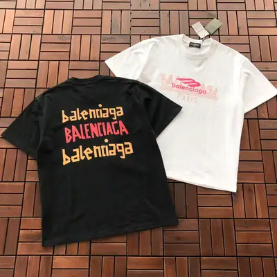 BALENCIAGA T-Shirt
