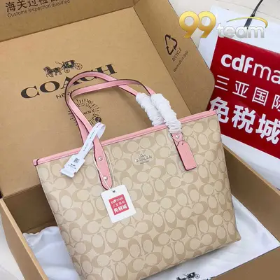 COACH | Item ID: 05311