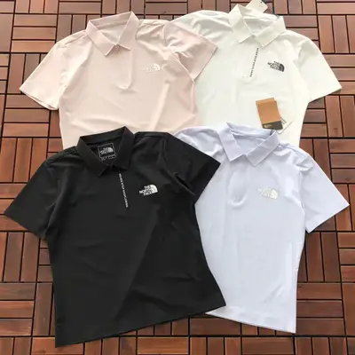 THE NORTH FACE T-Shirt