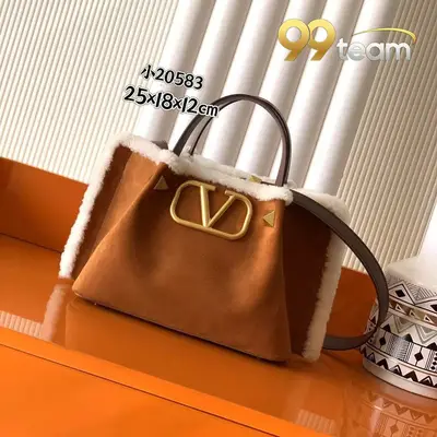 VALENTINO | Item ID: 18814