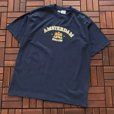 VETEMENTS T-Shirt