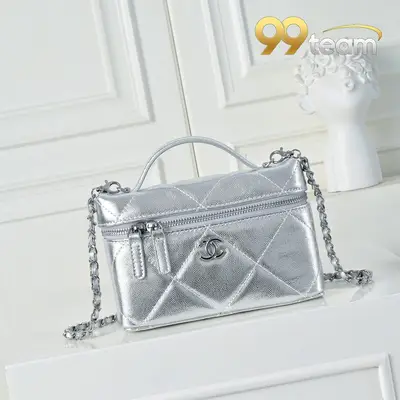 CHANEL | Item ID: 01646