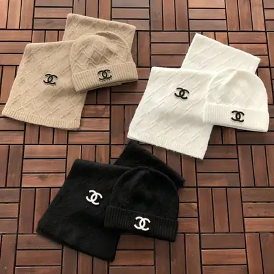 CHANEL Cap