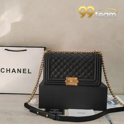 CHANEL | Item ID: 01170