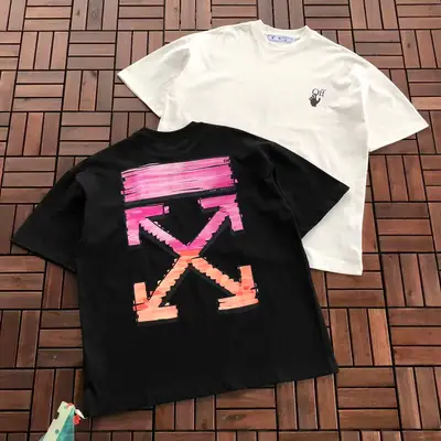 OFF-WHITE T-Shirt