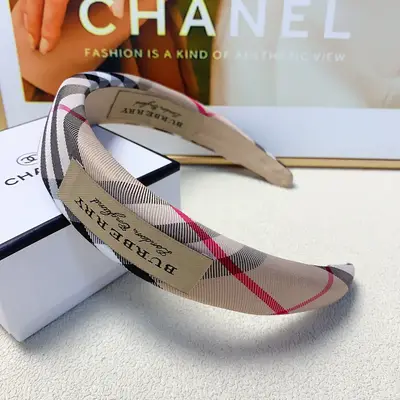 BURBERRY Schmuck