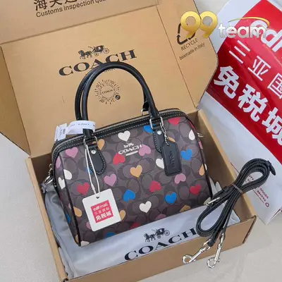 COACH | Item ID: 05158